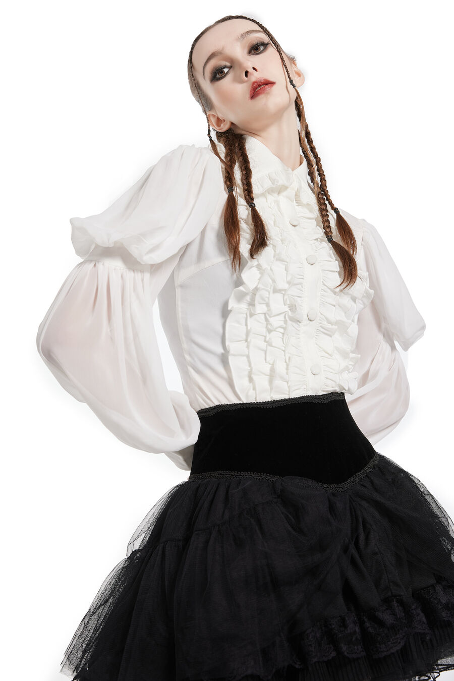 photo n°6 : Chemise gothique bouffante à jabot pour femme