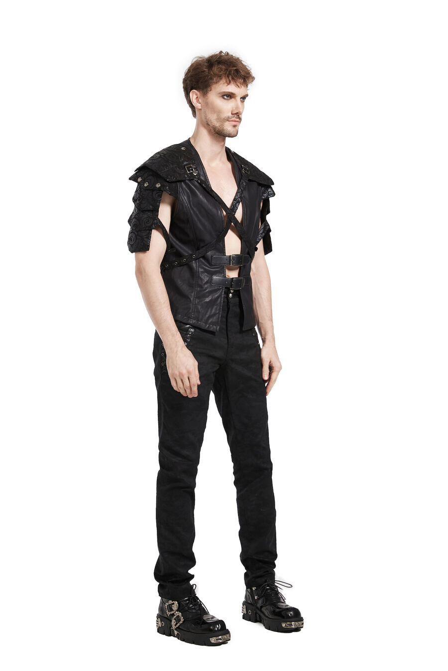 photo n°7 : gilet gothique pour homme en simili cuir