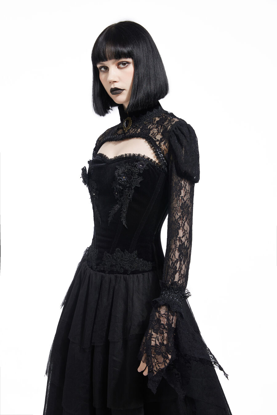 photo n°4 : bolero femme en dentelle gothic