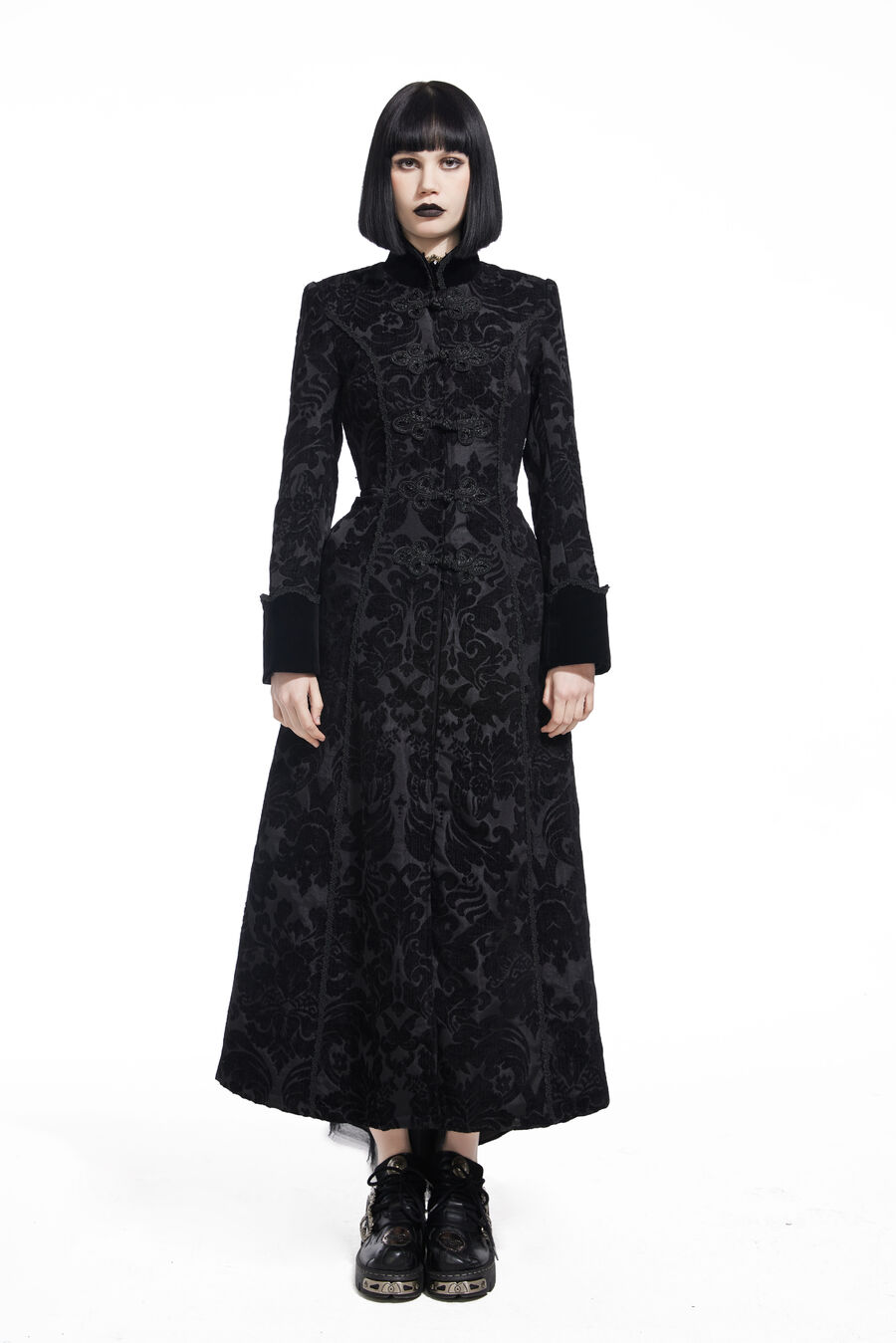 photo n°5 : Manteau long femme gothic brocard noir