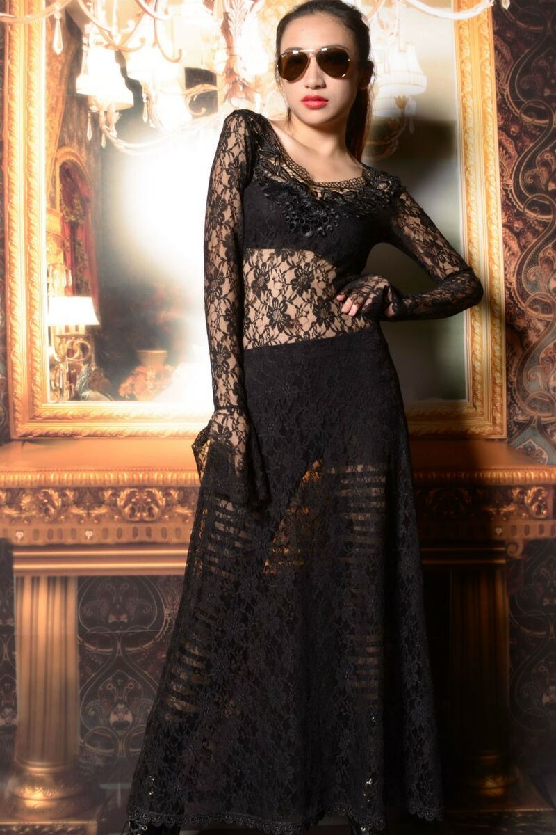 Robe longue gothique en dentelle Noir