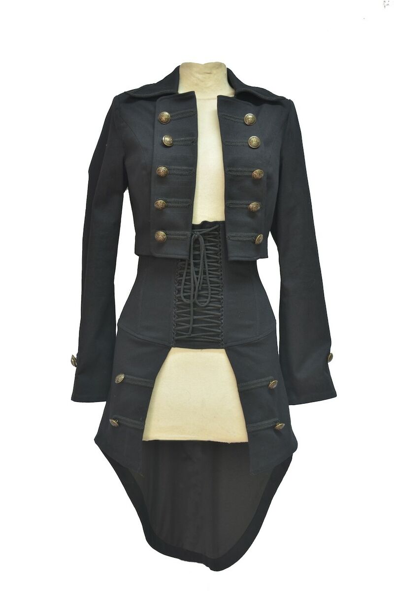 photo n°5 : Veste Gothique Aristocrate Femme militaire