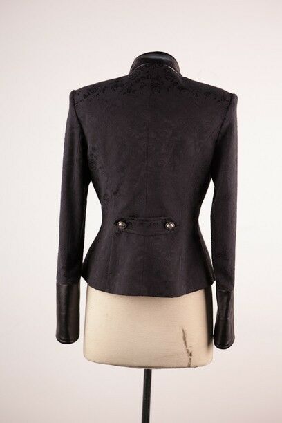 photo n°6 : Veste Gothique Aristocrate Militaire Visual