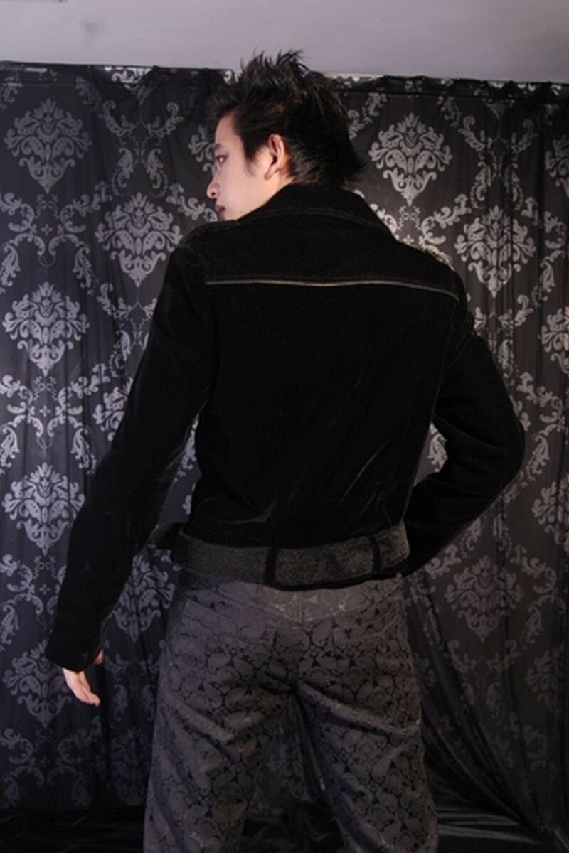 photo n°4 : Veste Gothique Aristocrate Velour